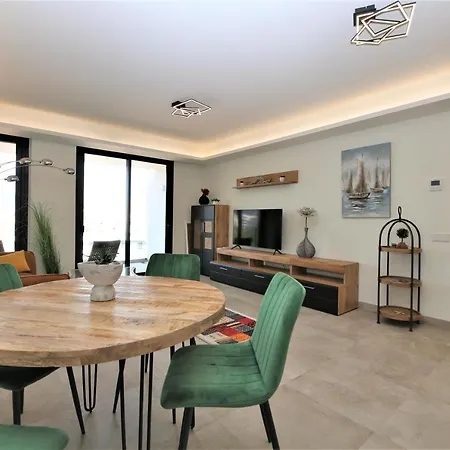 Centre Luxury Hada Apartment